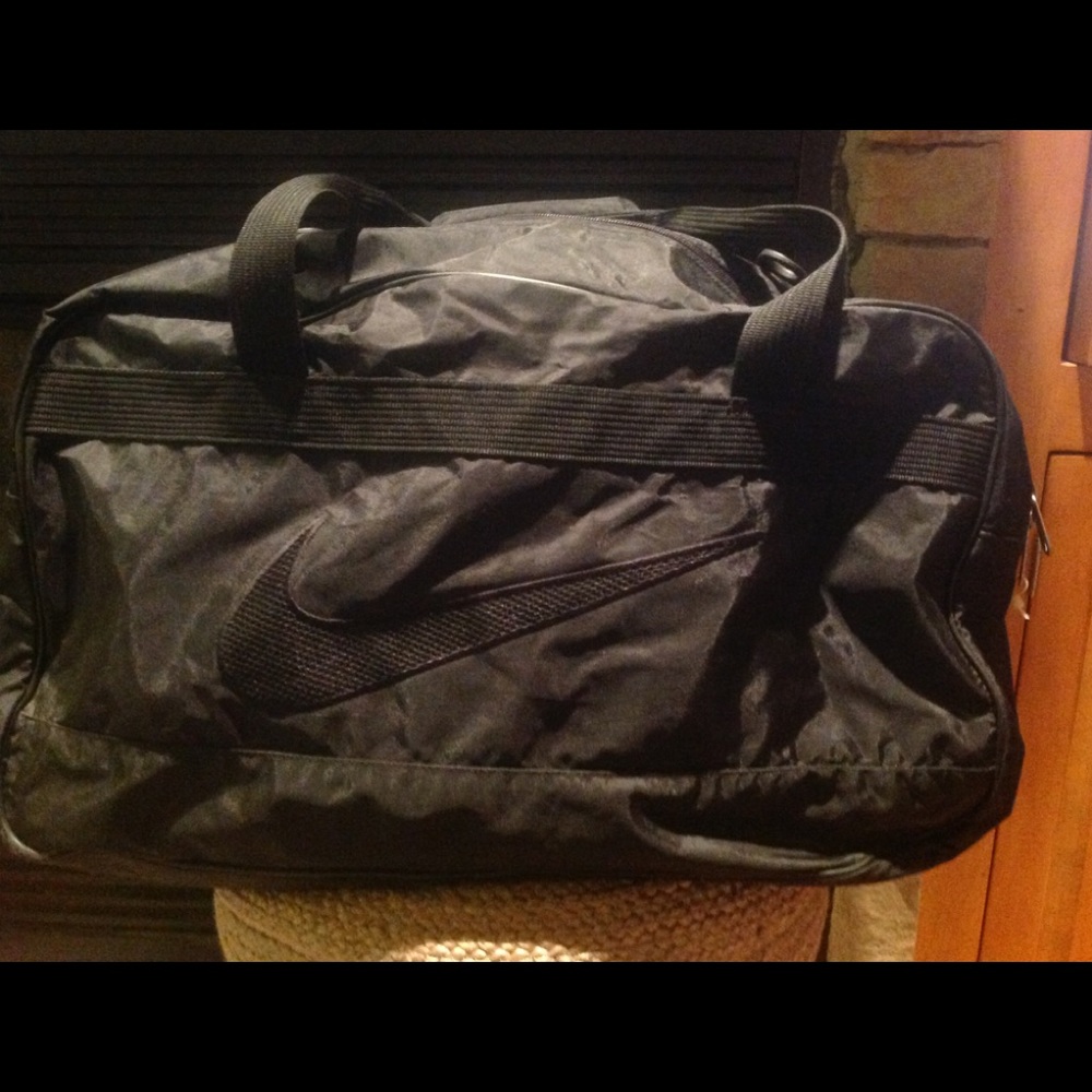 COPY - EUC Unisex Nike duffel or large gym bag